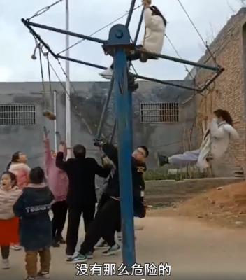 自制|河南一村庄自制土味摩天轮 网友直呼这也太会玩了