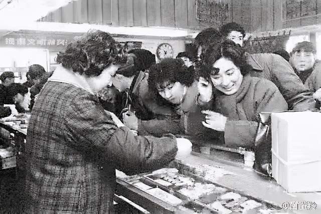 百雀羚VS花西子：谁才是国潮化妆品扛旗者？