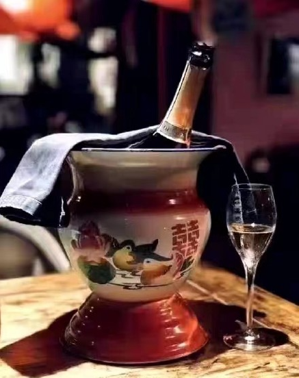 亚马逊出售“中国古董”！用来侍酒装水果，只
