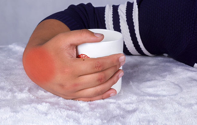 經常出現手腳發麻？ 或許和3種慢性病有關