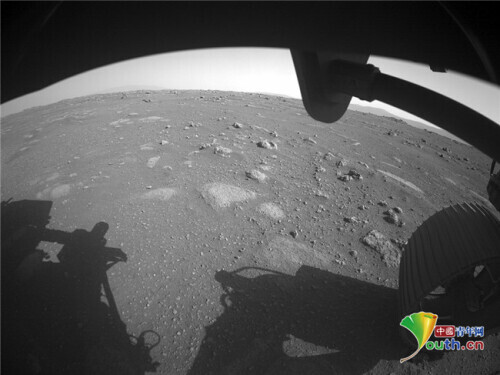 美国NASA“毅力号”传回火星新照片