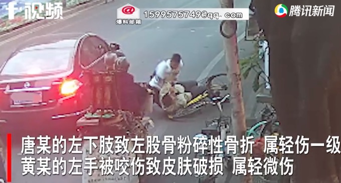 吐唾沫|大爷朝小伙吐唾沫被打成骨折 小伙行为构成了正当防卫