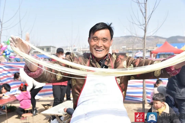 费县“拉面哥”感动全网！最大的心愿是见偶像刘德华一面