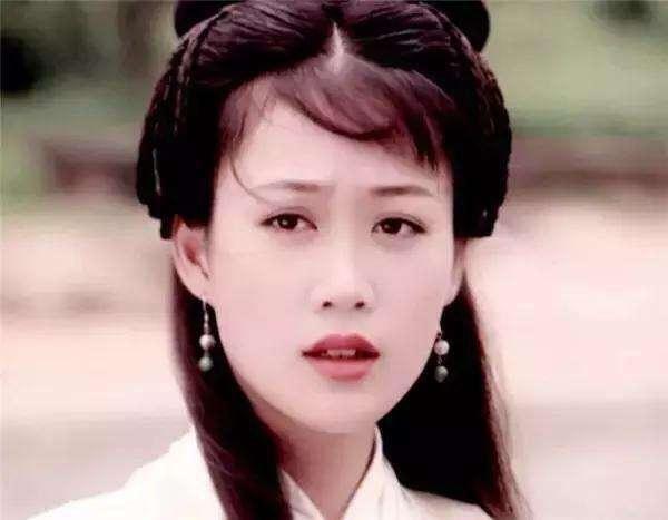 还记得陈小春版《鹿鼎记》的阿珂吗？她51岁长这样