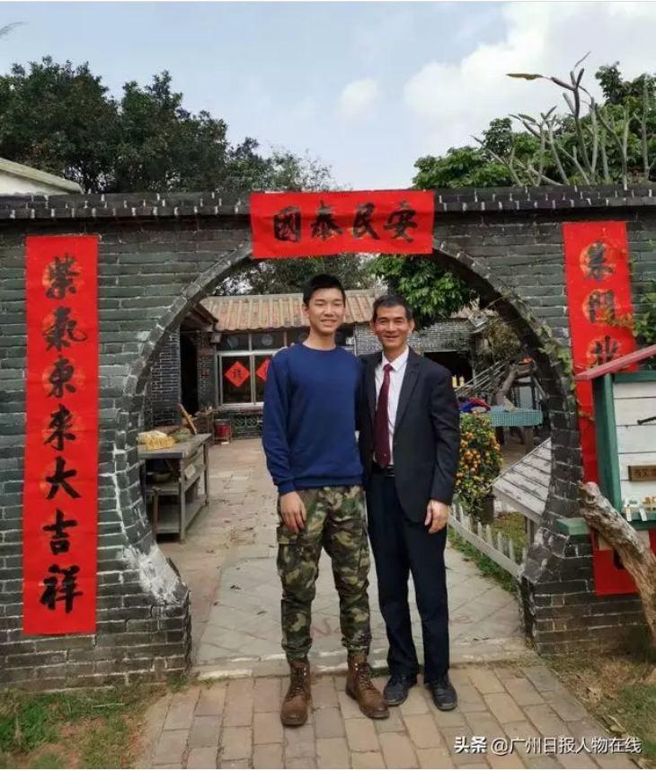 美名校中国留学生突然过世，“网红”父亲：尊