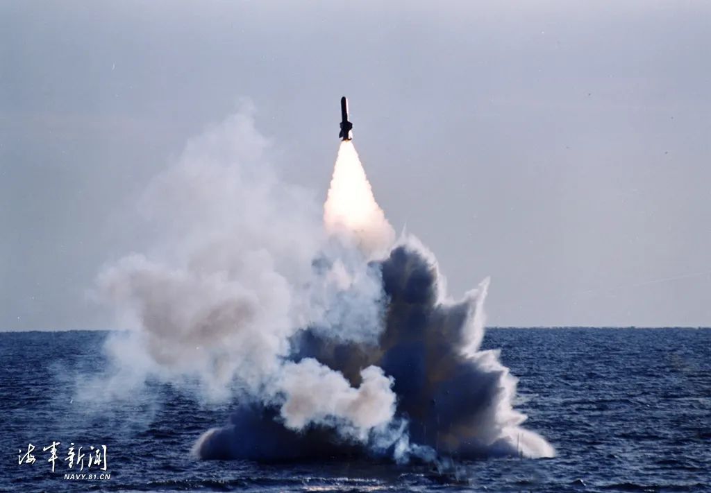 ������Ӳ�ˡ���̧ͷ�����