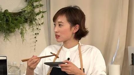 日本人妻为省钱一家四口每月料理仅花300块还色香味俱全，却因太过贤惠被主妇骂上热搜