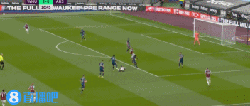 英超-林加德传射拉卡造两球 阿森纳连扳三球3-