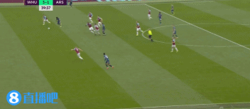 英超-林加德传射拉卡造两球 阿森纳连扳三球3-