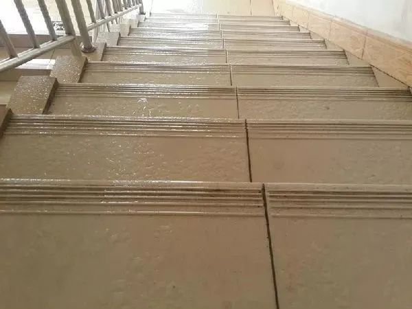 你好，我是回南天