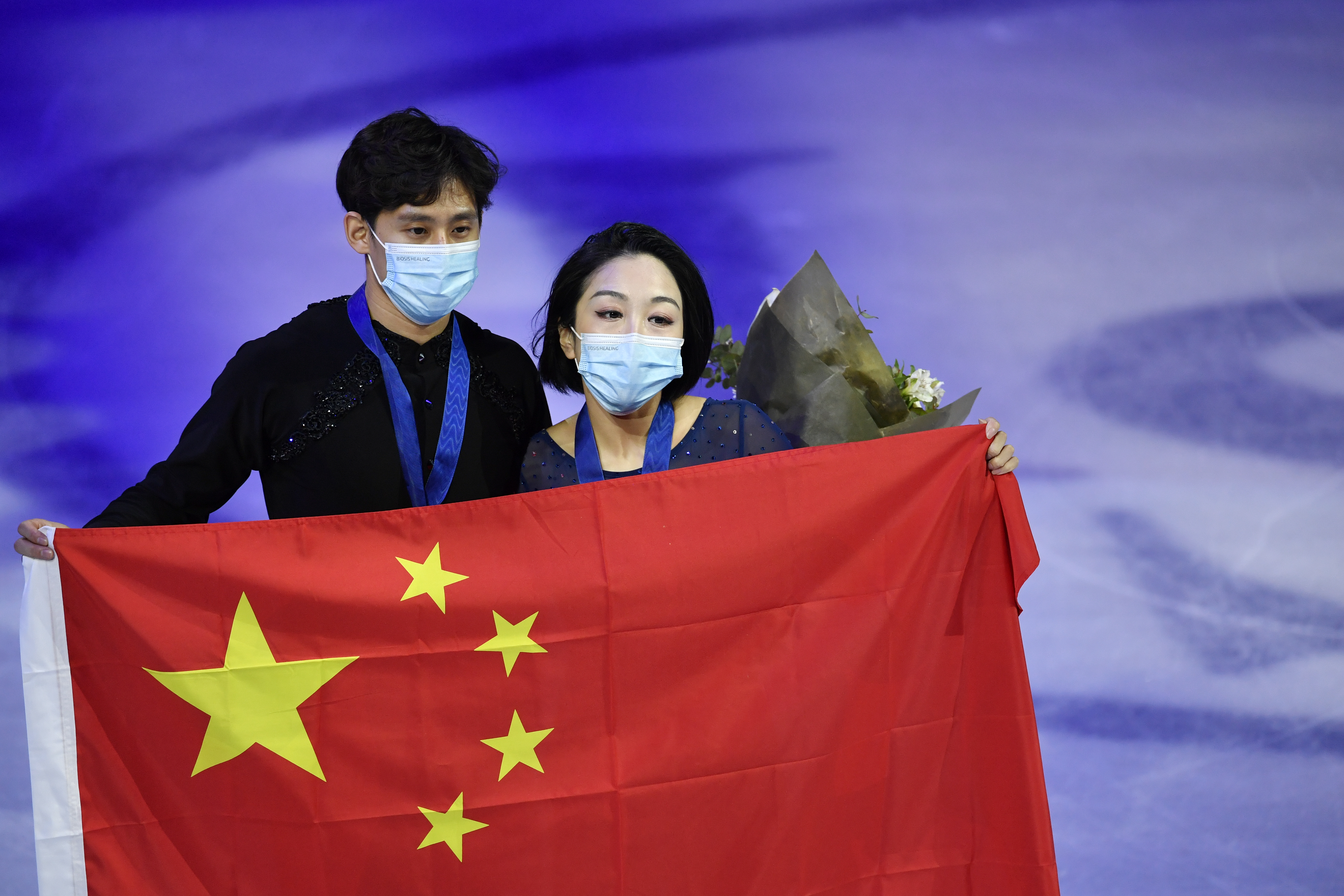 Figure skating -- contest of world bright and beautiful: Sui Wenjing / Han Cong obtains two-men Hua Yajun