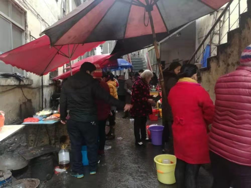 南昌1元“抗癌廚房”18年不打烊，現(xiàn)由政府出資改造升級(jí)