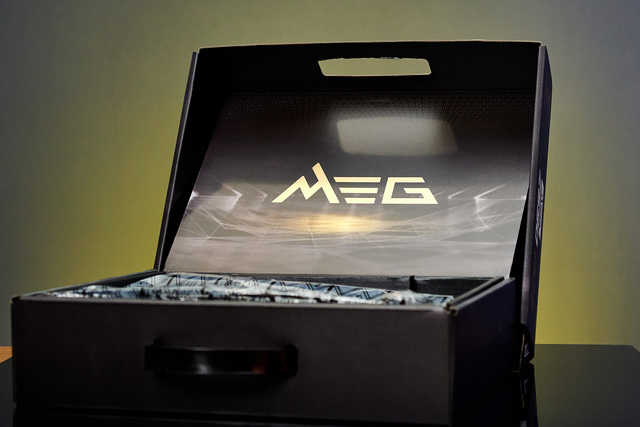 微星MEG z590 ace战神主板：i9性能强大的后盾