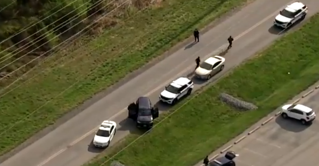 美军士兵在军方企业开火致2伤，闯入德特里克堡