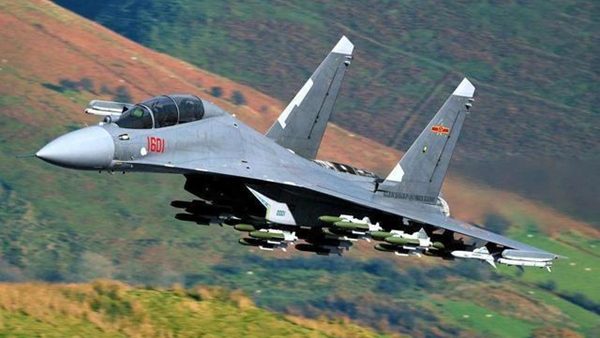 25架次解放軍軍機繞飛台灣台媒稱為監控美艦在巴士海峽進行海空聯合操演