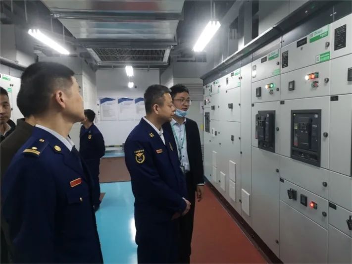 铿锵玫瑰绽放，消防前置备勤