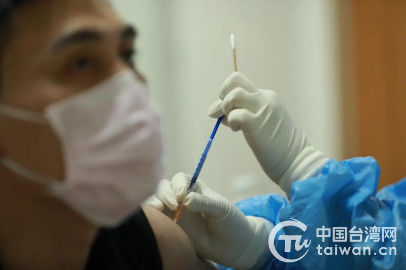 “我們對國產疫苗很有信心！”廣州首批台胞免費接種新冠疫苗