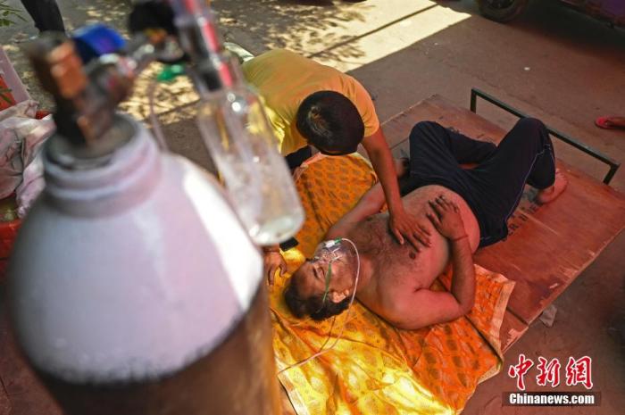 印度“缺氧”，富人包机逃离 疫情失控会外溢影响中国吗？