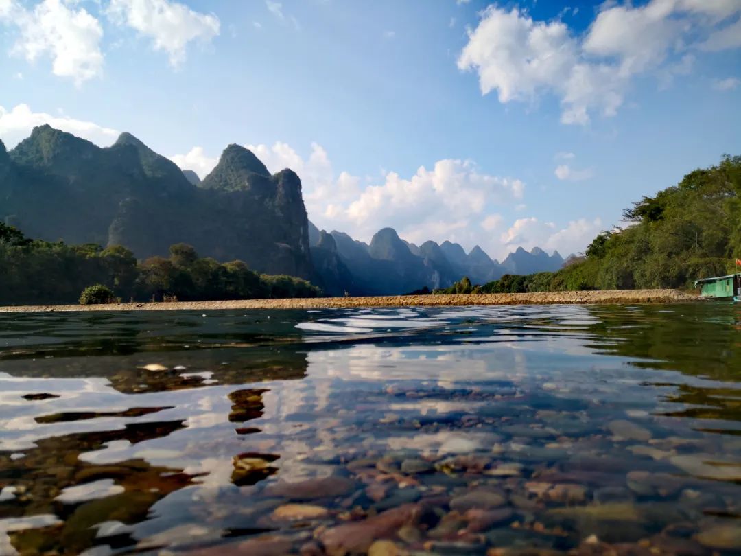 五一好去处| 岭南冠岩翻麦浪