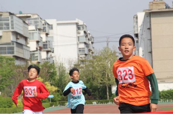 招远市实验小学怎么样?迎来春季运动会(图21)