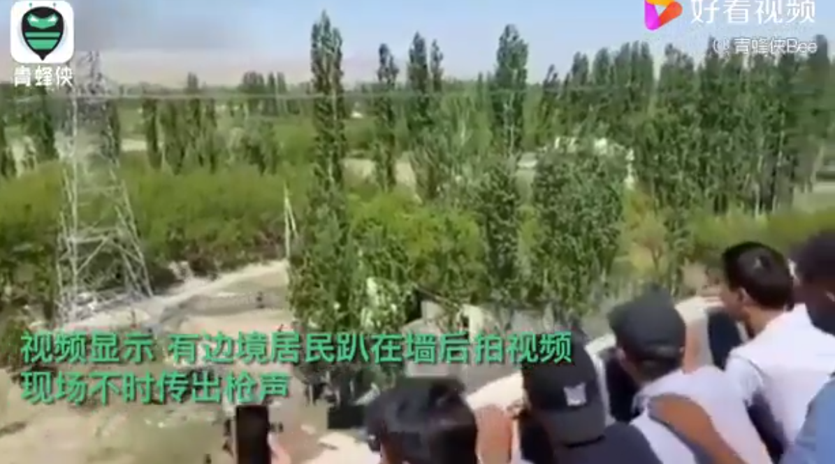 中亚两国激烈交火居民蹲墙后围观枪战视频曝光 中亚塔吉两国边境交火致6死100伤最新消息