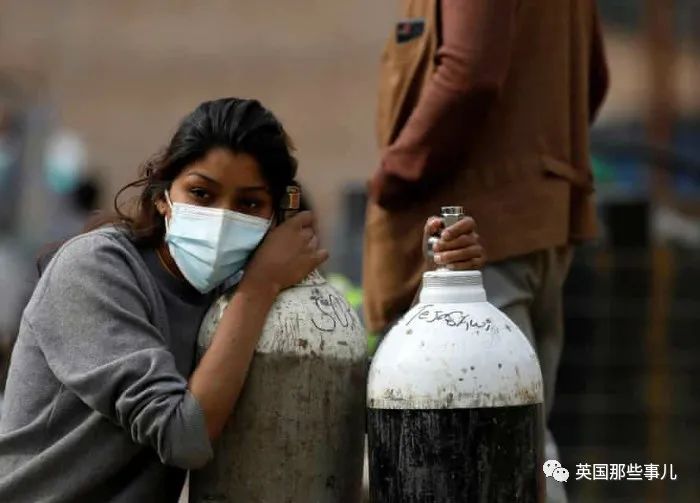 尼泊尔陷入“氧气危机”，呼吁从珠峰带氧气瓶！要变第二个印度？