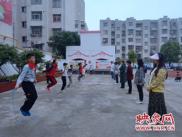 驻马店市第十二小学举行2021年度运动会(图2)