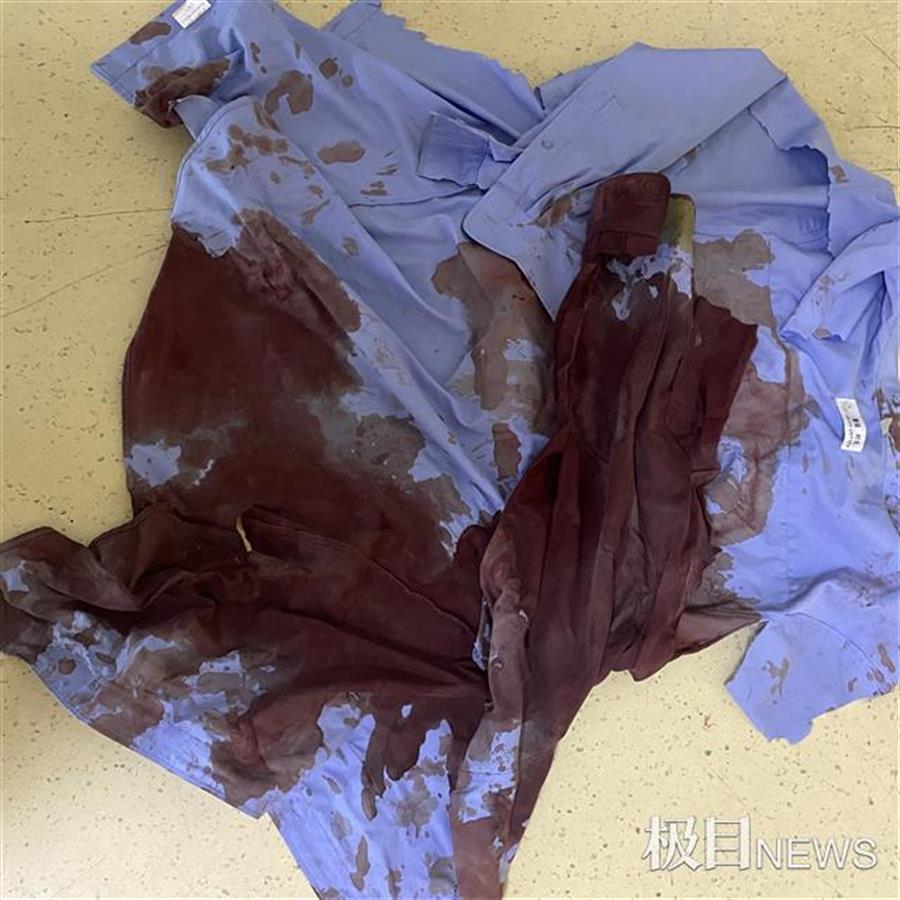 生死10分钟，面对疯狂毒贩，他们用血肉之躯直面尖刀守护群众