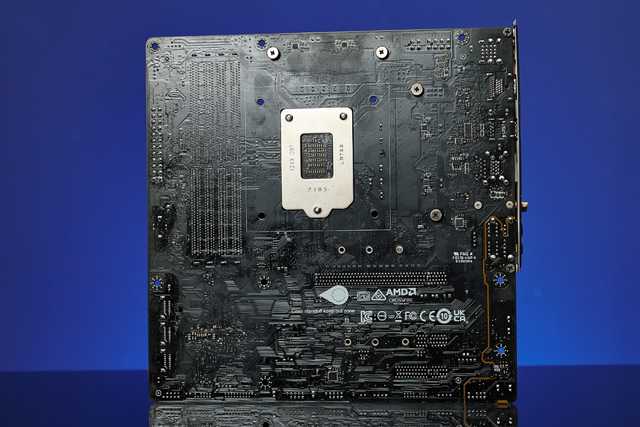 能带i9的MATX小板：微星B560M迫击炮WIFI