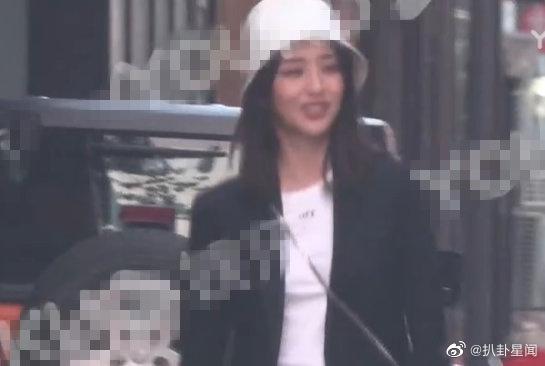 陈思诚离婚后首次公开提佟丽娅，称呼十分亲昵，赞其在新片中演技好