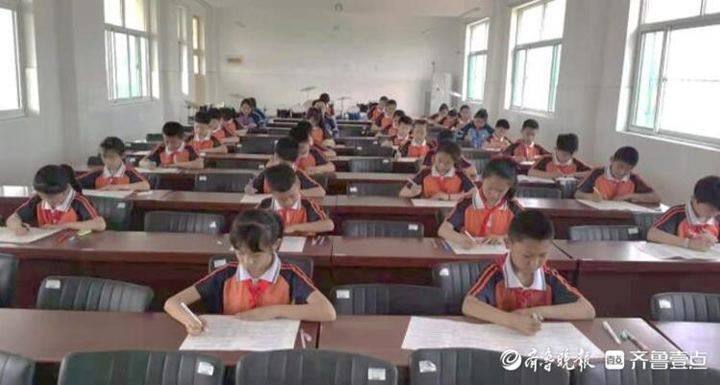 东昌府区梁水镇中心小学!举行知识竞赛(图2)