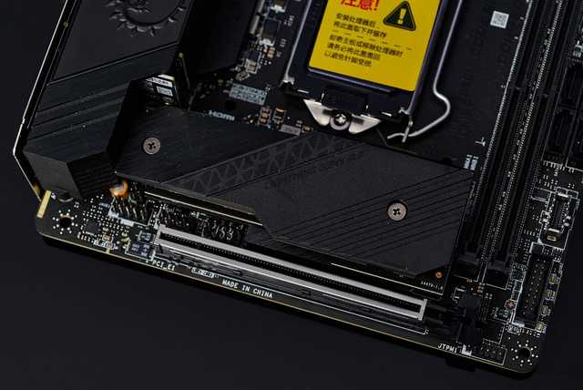暴躁小正太，微星MEG Z590I UNIFY初上手