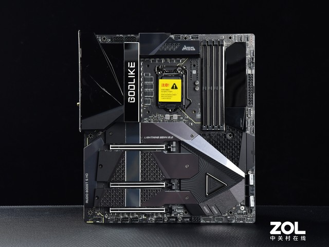 价值七千元旗舰主板 微星MEG Z590 GODLIKE评测