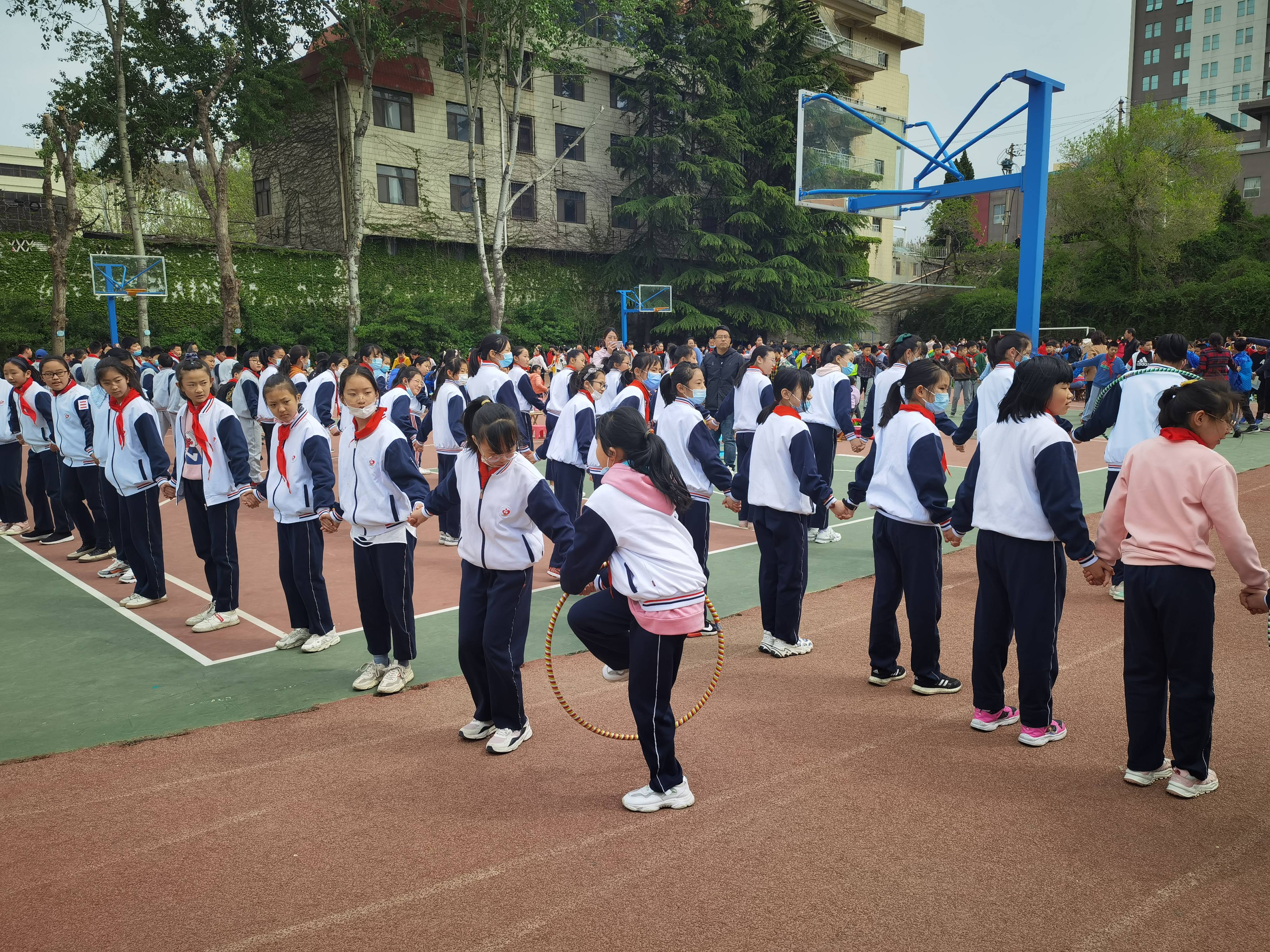 芝罘区新海阳小学举行2021趣味运动会(图4)