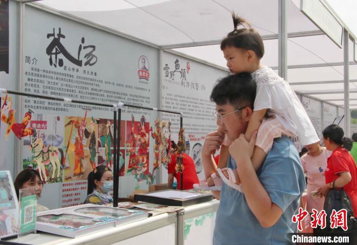 山东文化艺术节融合优势文旅资源 与民共享文艺发展成果