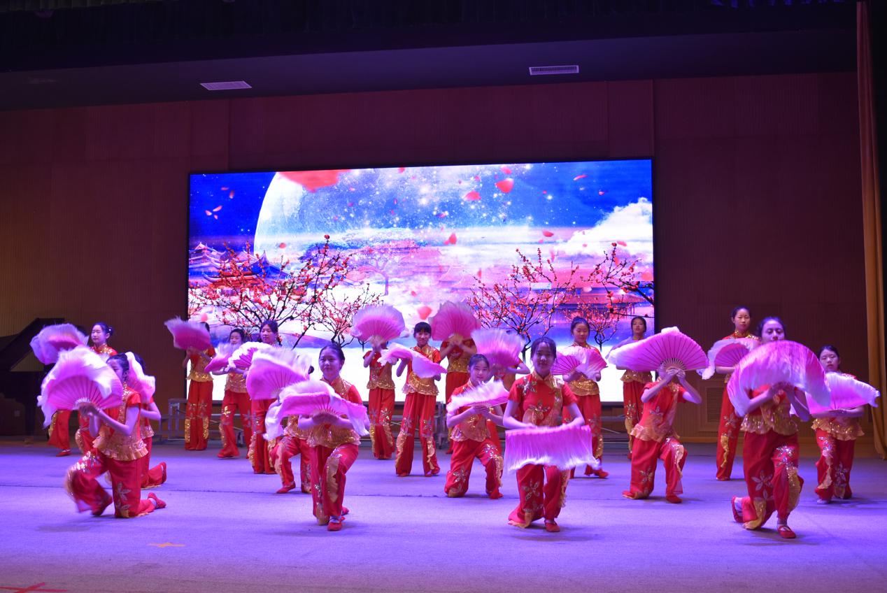 德馨瓏湖中學(xué)怎么樣?2021畢業(yè)典禮舉行(圖1)