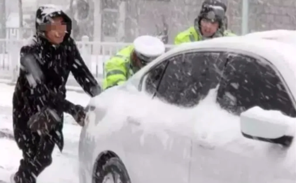 刘科：冷静透视电动车、氢能和我们的未来