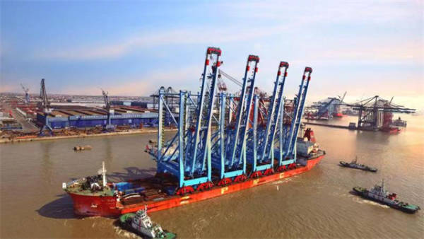 �⸻����ÿ�괴��һ�������һ�������м��֡��������