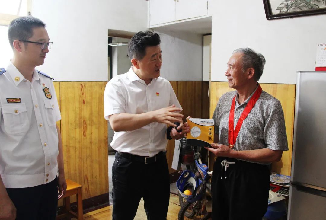 办实事 | 这个主题党日有温度