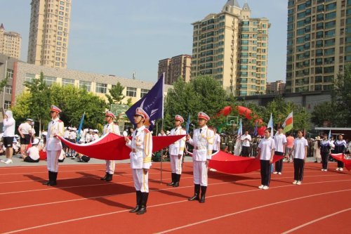 沈陽市第三十一中學怎么樣?校服之外更戎裝(圖2)