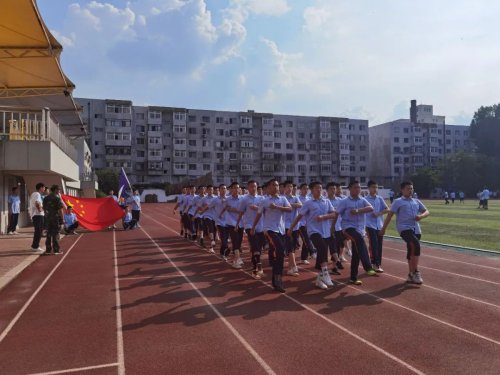 沈陽市第三十一中學怎么樣?校服之外更戎裝(圖3)