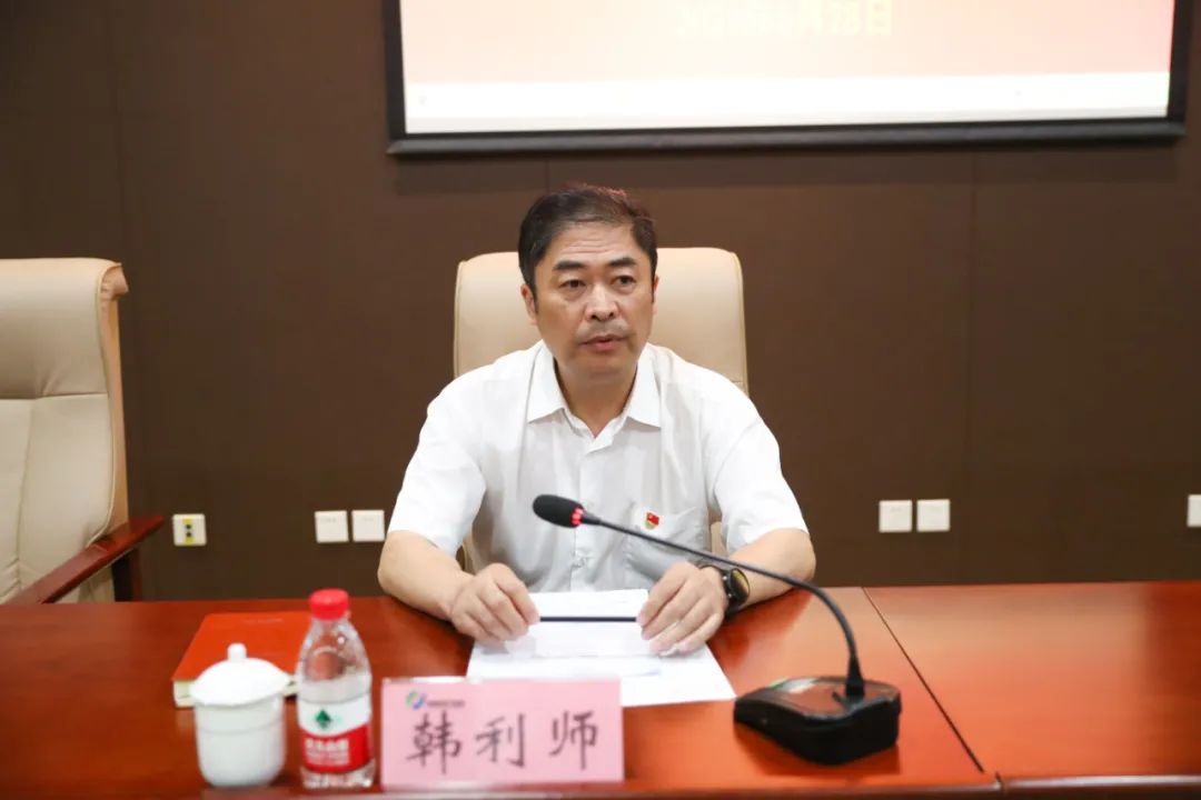 济南新材料产业园区管委会主任韩利师上专题党课