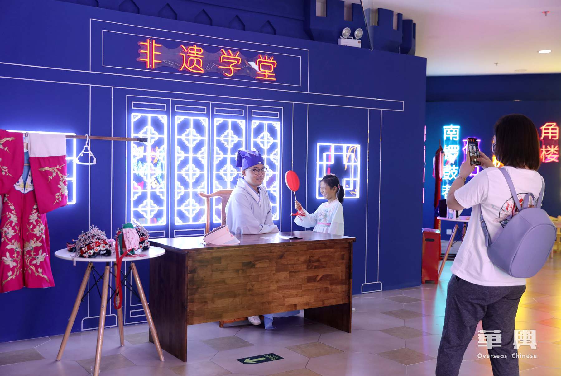 “文化+科技”融合跨界，中国非遗回归时尚舞台