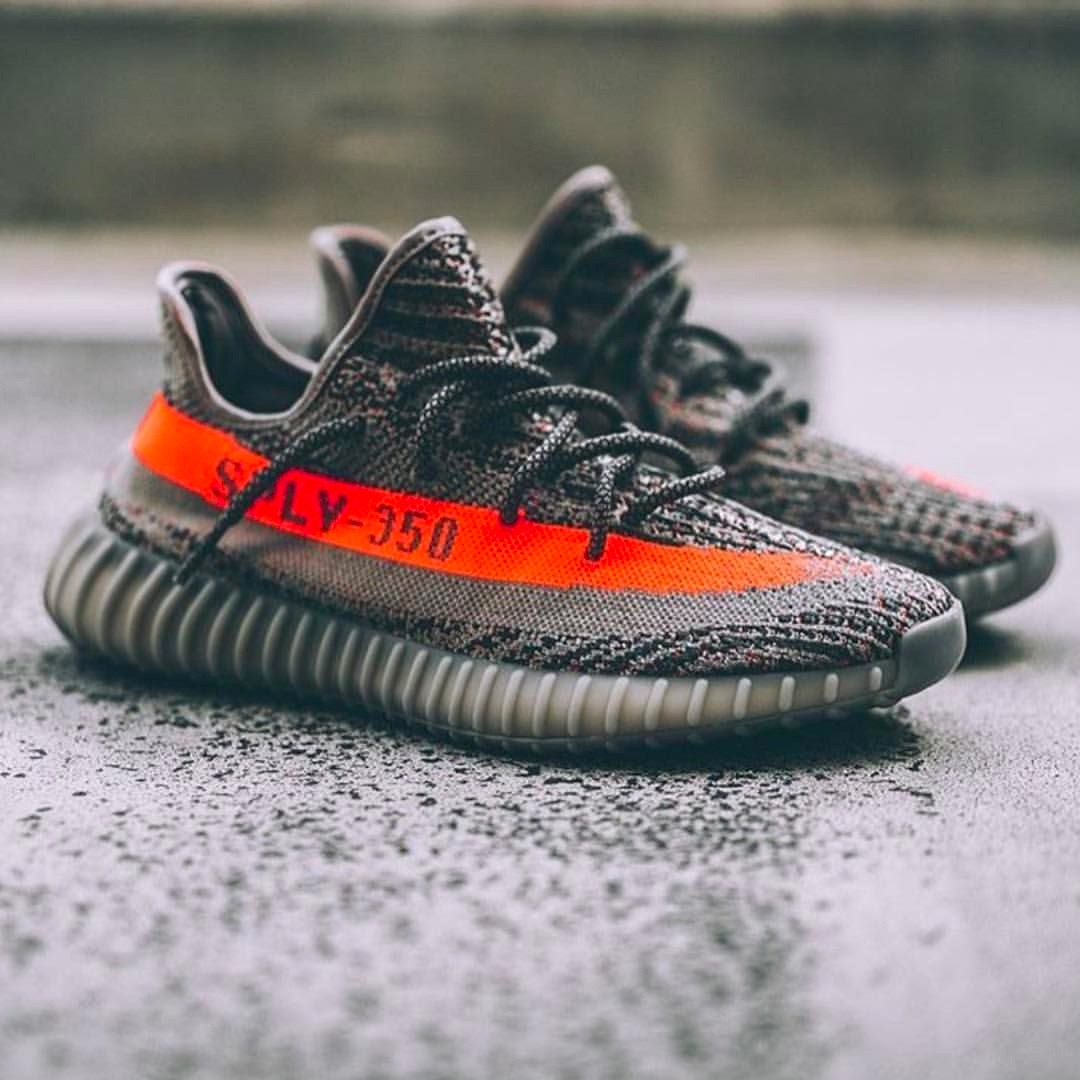 最新实物曝光！「灰橙满天星」Yeezy 350 V2 越品越上头