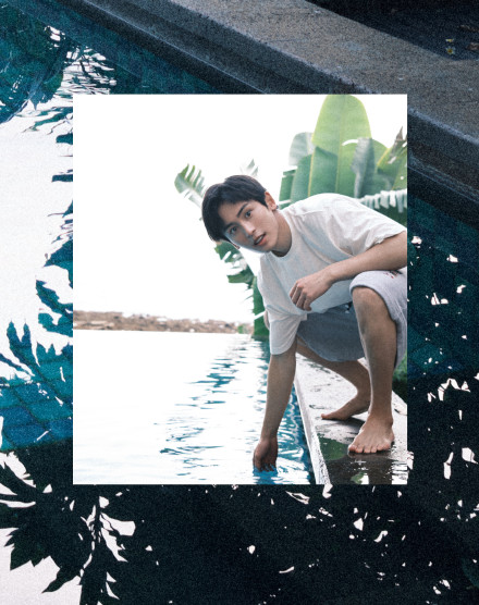 张哲瀚夏日清凉大片少年感满分