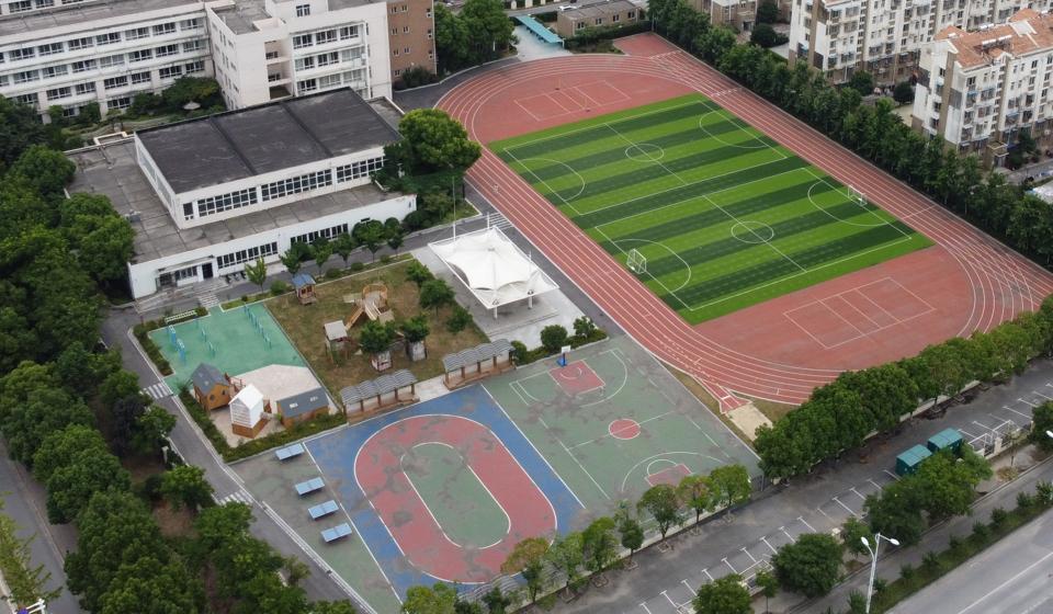 南京市龙潭中心小学江畔人家校区特色满满(图1)