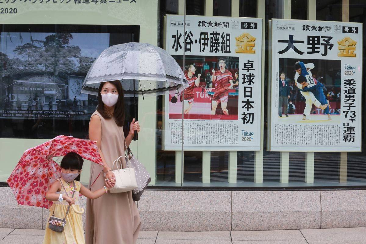 海外疫情早報：日本日增病例首超1萬，歐洲發現新冠病毒或來自德特里克堡