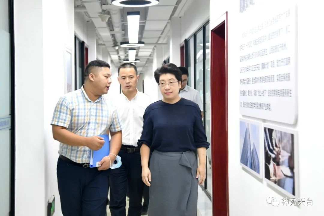 杨玲玲:大力发展电商产业 做好电商赋能共同富裕大文章