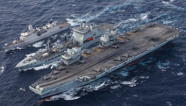 Ӣý�����й���Ǳͧ����Ӣ����ĸ�������ѣ���ʹ����Ҳ������Ӣ�����ӾͲ��ó���������