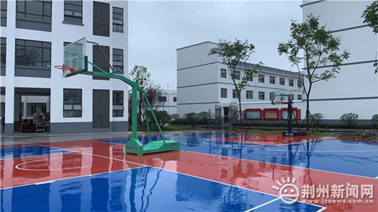 荊州市沙市區(qū)兩所學校即將完工(圖6) 荊州市沙市區(qū)兩所學校即將完工(圖6)